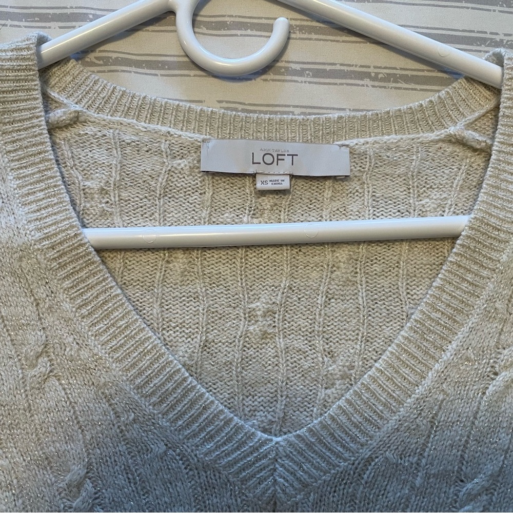LOFT Women's V-Neck Sweater in Cream
